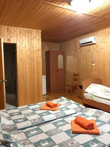 Фото номера Бюджетный трехместный номер Отель Teremok Guest House г. Lidzava 5